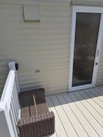 Cabin Sleeps 6 with access outdoor Pool - B&B Sandown