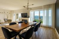 304 - Chic Minimalist Condo - River & Serenity - B&B Baie-Saint-Paul