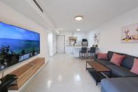 Sunlight-City Center & Sea View - B&B Eilat
