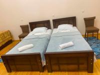 Dreibettzimmer mit eigenem Bad