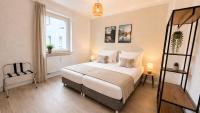 2min Fußweg vom Bahnhof, Ferienwohnung mit Balkon, Wifi, Smart TV, Hotel-Boxspringbetten - Chambres d'hôtes Halberstadt