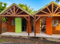 Bungalow charmant à Petit-Bourg avec jardin privé - B&B Petit-Bourg