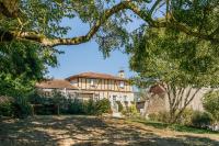Villa charmante en pleine campagne de Courrensan avec piscine privée - B&B Courrensan