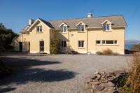 Spacious house with sea and mountain views, Co. Kerry - B&B Kells