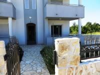 Bright Apartment in Vrsi with Terrace and Garden, 65 m² - Bed and Breakfast Vrsi