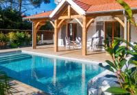 Villa charmante à Soulac-sur-Mer avec piscine privée - Bed and Breakfast Soulac-sur-Mer