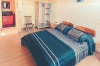 Charming house in Cañamero with pool and mountain view - B&B Cañamero