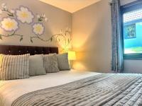 Primrose 18 Hot Tub-Tenby - B&B Carmarthen
