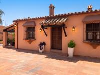 Spacious Villa with Private Pool in Hornachuelos - Ferienwohnung Hornachuelos