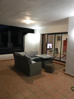 Spacious Apartment with Views in Málaga, 77 m², Shared Pool - Chambres d'hôtes San Luis de Sabinillas