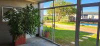 Volgenoeg Self Catering Family Unit - B&B Oudtshoorn