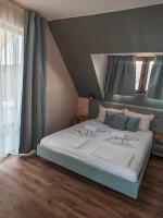 Apartamento de 2 dormitorios con balcón y vistas al mar