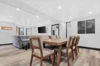 6BR Homes Perfect for Large Groups & Families Near Niagara Falls Attractions - B&B Niagara Falls
