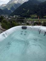 Studio with Spa Bath