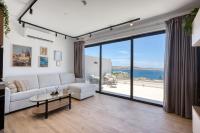 New - Stylish 2BR penthouse with Terrace, Seaview & private Jacuzzi by SF Homes 11 - B&B San Pawl il-Bahar