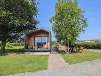 Leafy Oaks Cabin - Ferienwohnung Much Wenlock