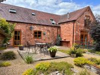 The Dairy - Country Retreat - Near NEC - Sleeps 6 - Bed and Breakfast Coventry