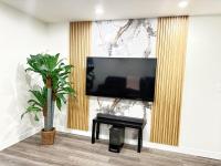Spacious Private 1-Bedroom Basement Suite in Calgary with Self Check-in - Ferienwohnung Calgary