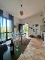 Quiet Apartment Garden 10 min from Sea - B&B Pesaro