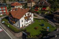 Apartments Ansciuda - B&B Urtijëi