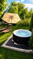 The Green House - Jacuzzi & Garden Escape - Ferienwohnung Temeswar