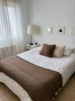 1 linea de playa puerto deportivo Vistas al mar recién reformado - B&B Gijón