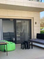 G-cribs with pool view and access - B&B El Gouna
