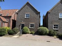 Rainbow's End at The Bay Filey, 2 dogs welcome, sleeps 6 - B&B Filey
