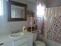 Camera Standard Doppia con Letti Singoli con Bagno in Comune