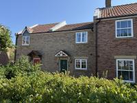 Sea Esta, The Bay, 2 bedrooms, patio garden, parking nearby, 2 dogs welcome - Chambres d'hôtes Filey