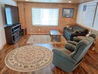 Back Bay Getaway - B&B Hayward
