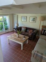 The Old Workshop - B&B Bisley