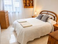 Apartamento "Bella Bahía" - over 25 years old & Families - Swimming Pool - Parking - Tranquility - Good Conections - B&B El Puerto de Santa María