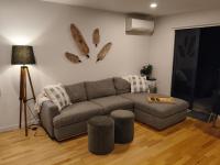 Park & Central City Spa-Pool Escape with Garage - B&B Christchurch