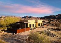 Sacred Sands - Lobo Luna - B&B Joshua Tree