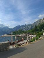 Riva Mare - Apartment 1 - Bed and Breakfast Kotor