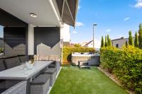Pure Bliss Villa With Jacuzzi - Happy Rentals - B&B Tisno