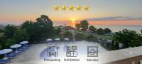 Apartman RS 27 Апартамент на плажа с вълшебна гледка към морето, напълно оборудвана кухня и безплатен паркинг, със самостоятелен басейн, балкон и асансьор Самостоятелен душ и тоалетна ТОП местоположение - B&B Lozenets