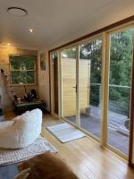 Serenity Rainforest Retreat With Breathtaking Gold Coast Views - Sleeps 4 - 6 people - Chambres d'hôtes Springbrook