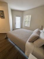Spacious Retreat in DTLA 1B1B with Balcony -Pool Jacuzzi with City View and Huge Gym - Ferienwohnung Los Angeles