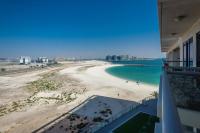 Oceanfront Coastal Apartment - B&B Ras Al Khaimah