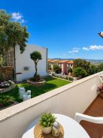 BeB con piscina Villa del Borgo - B&B Badesi