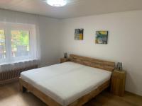 Ferienwohnung mit Garten und Bergblick - B&B Bad Bleiberg