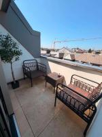 Modern 1 bed duplex in Limperstberg - B&B Lussemburgo