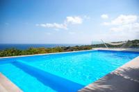 Infinity Villa with Pool, BBQ and Ping-Pong Table, 2km from the beach - B&B Atsipópoulo
