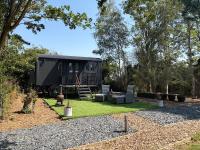 The Willow Luxury Hut Cotswolds & Stratford - B&B Weston on Avon