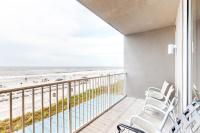 Charming waterfront condo with pools fitness center & beach access - B&B Panama City Beach