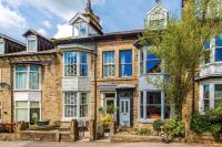 Peak district Victorian family home - B&B Buxton
