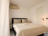 RentHouse ApartHotel Room #1 - Ferienwohnung Chişinău