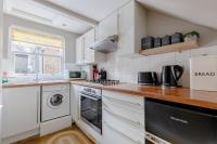 Vogue 1 bedroom Pimlico flat near Victoria Station - B&B London